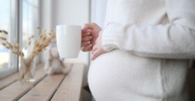 Elle annonce sa grossesse, son employeur met fin à sa période d’essai