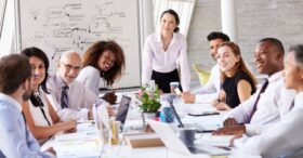 Quotas de femmes dans les instances dirigeantes : le mode d’emploi de la loi Rixain