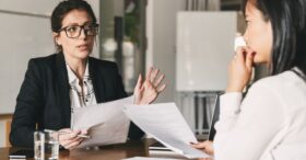 Des salariés plus critiques envers leurs RH que les dirigeants
