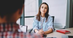 Jeunes diplômés : pourquoi sont-ils inégaux face aux plateformes de recrutement ?