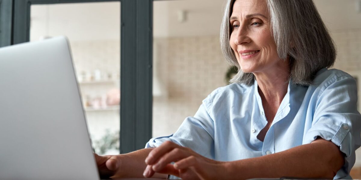 Les cadres représentent 27% des sexagénaires en emploi.