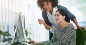 Secteurs pénuriques : ces recruteurs misent sur l’originalité dans leurs offres d’emploi