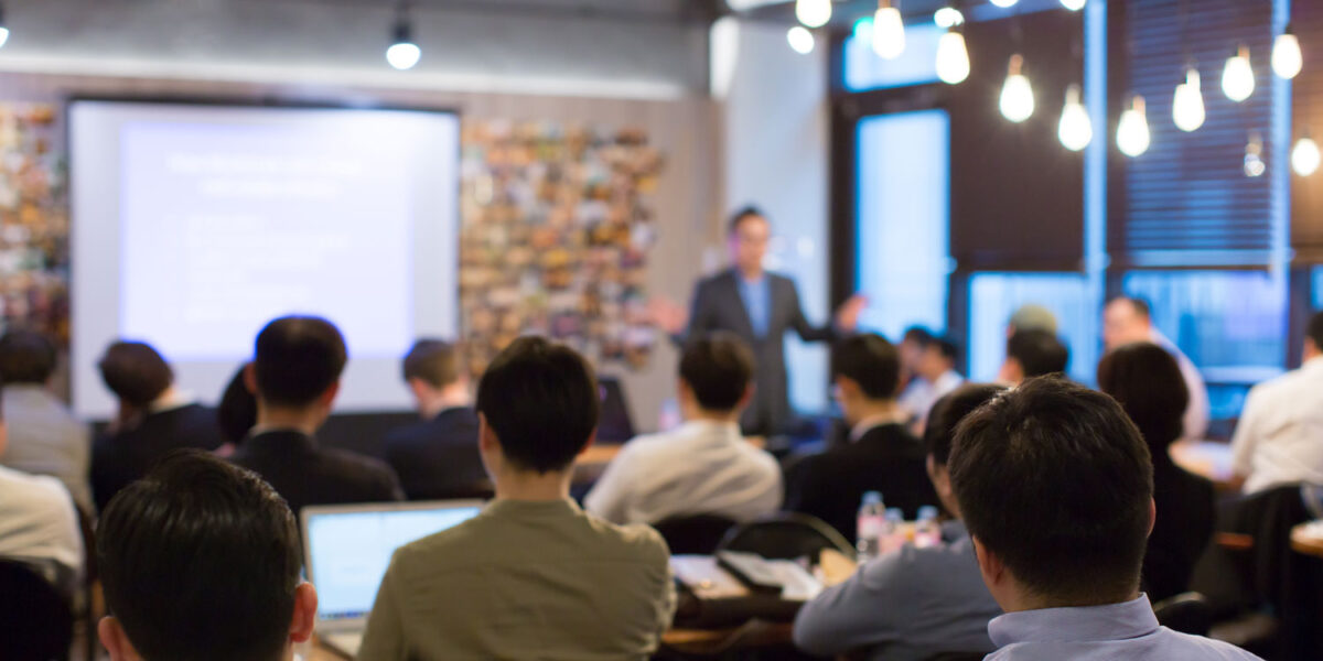 emlyon formation management