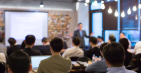 Programme Executive Management général de emlyon business school : « Le monde n’appartient pas à ceux qui savent, mais à ceux qui continuent d’apprendre ! »