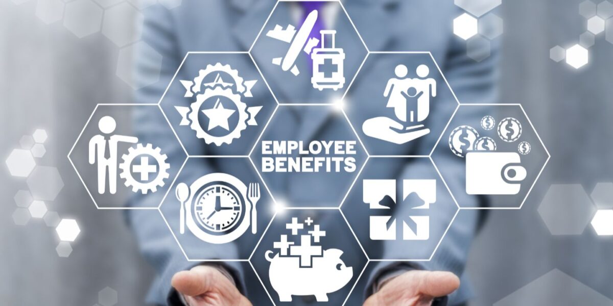 Les entreprises ne pouvant plus augmenter significativement les salaires réfléchissent aux manières de faire baisser les dépenses de leurs collaborateurs.