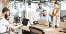 Télétravail : la France va-t-elle suivre le mouvement américain de retour au bureau ?