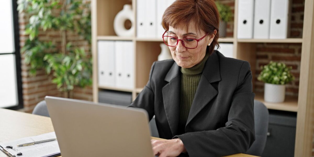 Les partenaires sociaux et le gouvernement ont listé plusieurs axes pour renforcer l'insertion professionnelle des seniors.