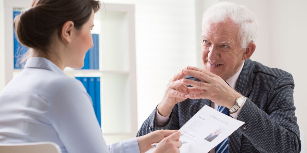 Le gouvernement vise un taux d'emploi de 65% pour les 60-64 ans en 2030.