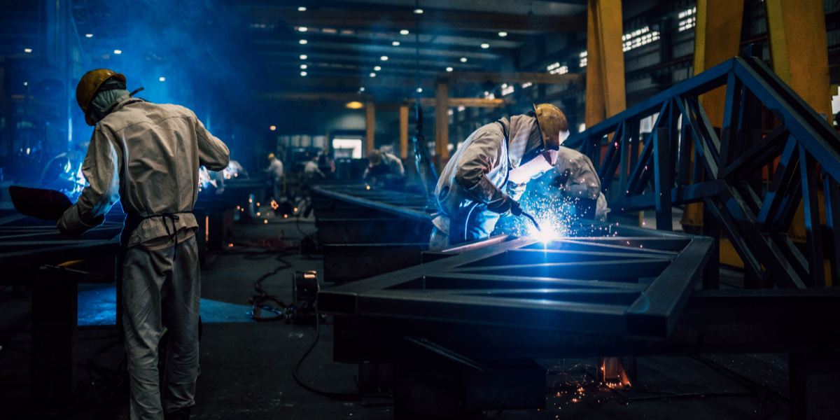 Les tensions de recrutement ont baissé de 4 points dans l'industrie française en un an.