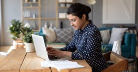 Qui consulte les avis salariés sur une entreprise et pourquoi ?
