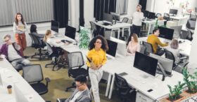 Quoi de neuf dans le quotidien des RH en 2024 ? Les dessous de 8 chiffres-clés