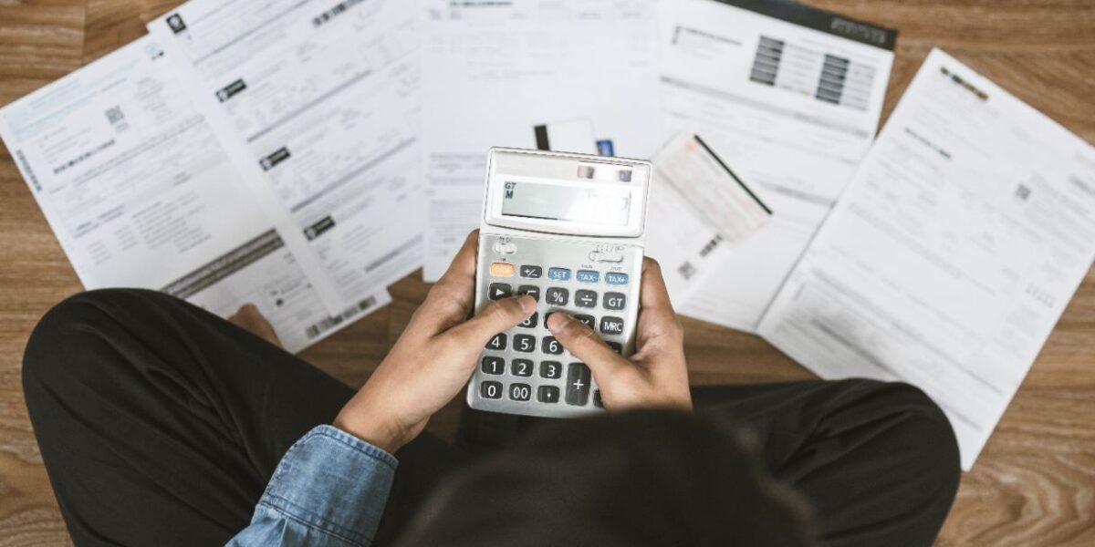 Vous pouvez prendre en charge certaines factures internet ou d'électricité pour limiter les dépenses de vos salariés.