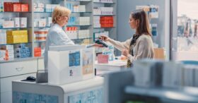 Mutuelles : quelles stratégies RH pour faire face à la hausse des tarifs en 2025 ?