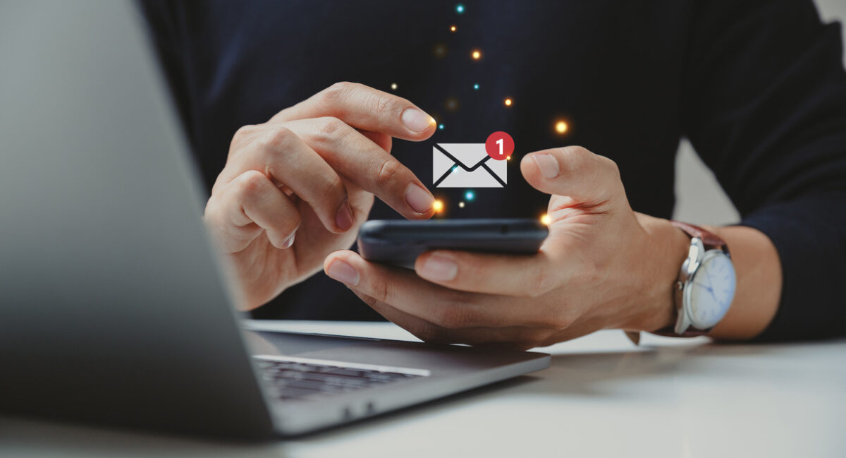 comment rédiger un mail de refus à la suite d'une candidature ?