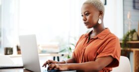 Comment rédiger une annonce de recrutement impactante ? Nos modèles