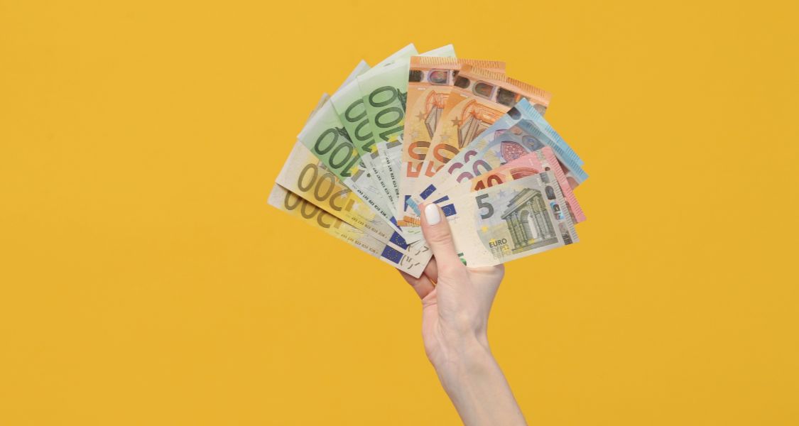 63% des salariés français sont favorables à l'acompte sur salaire.