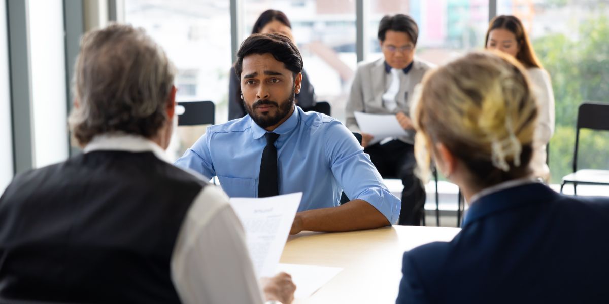 63% des candidats sont frustrés de leurs expériences de recrutement.