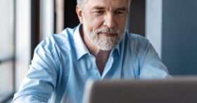 Les 10 chiffres clés de l’emploi des seniors en France