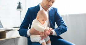 Congé supplémentaire de naissance&nbsp;: ce qui change au 1er juillet