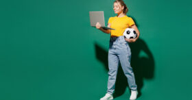 Regarder un match de foot en travaillant&nbsp;: que dit la loi&nbsp;?
