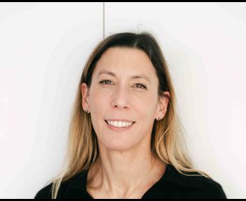 Victoria, Chargée d'Affaires Entreprises