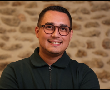 Alexis, Technico Commercial