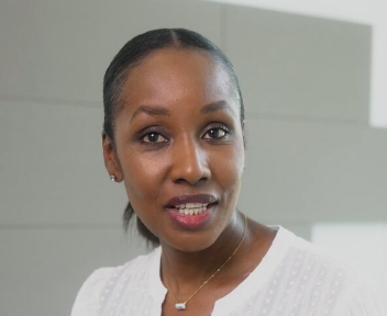 Aissata, manager commercial