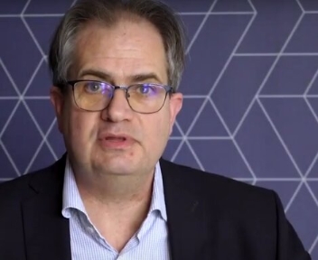 Jean-Philippe, Directeur Général