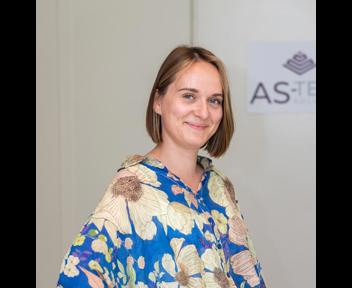 Salomé, Consultante en organisation et formation chez AS-Tech Solutions