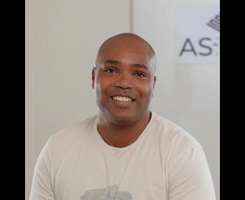 Laurent, Ingénieur Systèmes et Réseaux chez AS-Tech Solutions