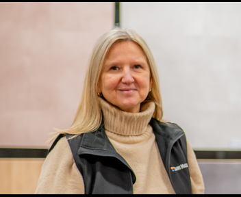 Violaine, Cheffe de produit