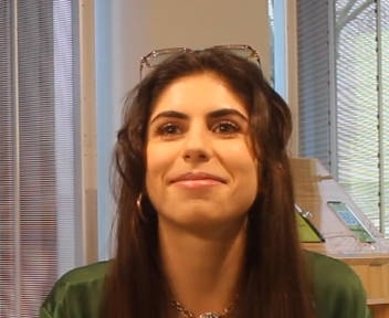 Sarah, alternante community manager