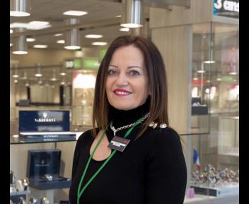 Stéphanie, Adjointe Responsable chez Diamantor Investissement