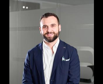 François, Chef des ventes