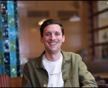 Camille, Directeur Marketing