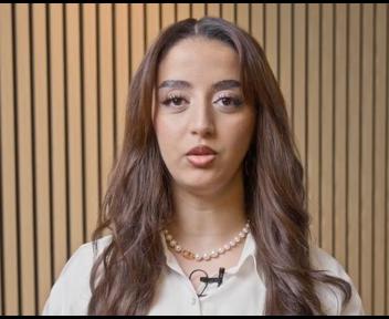 Yousra, Superviseure