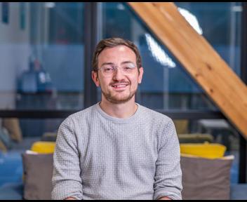 Benjamin, Superviseur