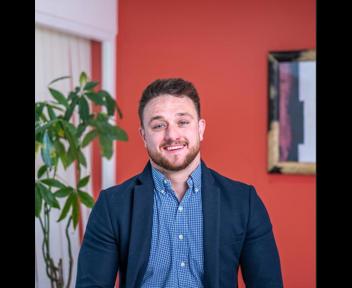 Pierre-Yves, Chargé d'affaires chez Sofratel