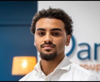 Maxime, Ingénieur d'affaires