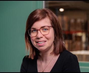 Elodie, Gestionnaire Data Groupement