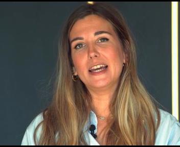 Julia, Responsable de service pédagogique Suptertiaire Immobilier