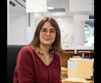 Delphine, Secrétaire médicale