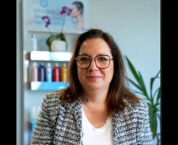 Valérie, Chef de projet chez Elysée Cosmétiques