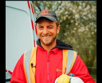 Valentin, Maçon VRD chez Degauchy TP
