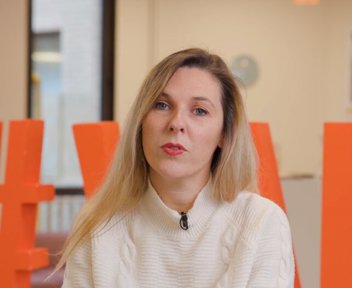 Elodie, Cadre de santé