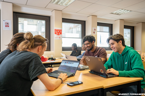 IRIS Paris Emploi