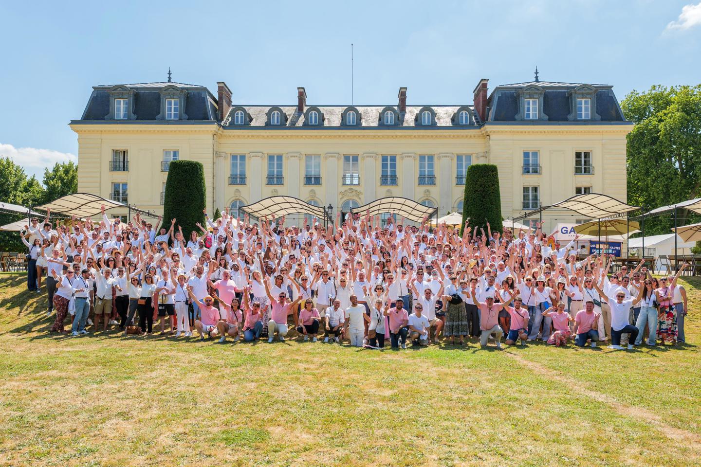 CHATEAUFORM emploi