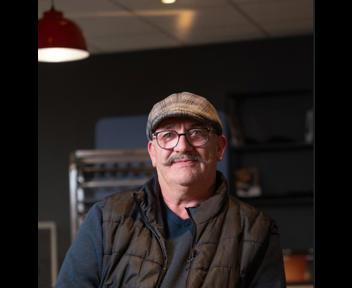 Patrice, Technicien en Gestion Logistique chez SASA