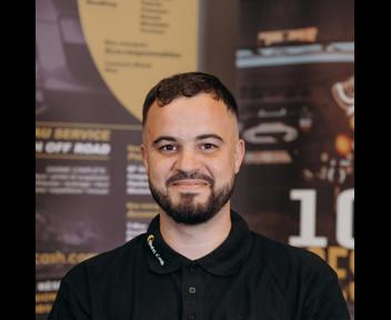 Jordan, Magasinier chez DISTRI CASH ACCESSOIRES