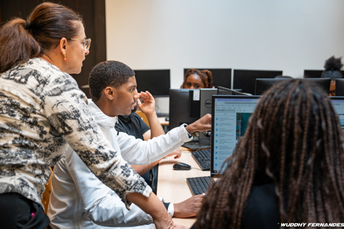 PARIS SCHOOL OF TOURISM & COMMUNICATION emploi
